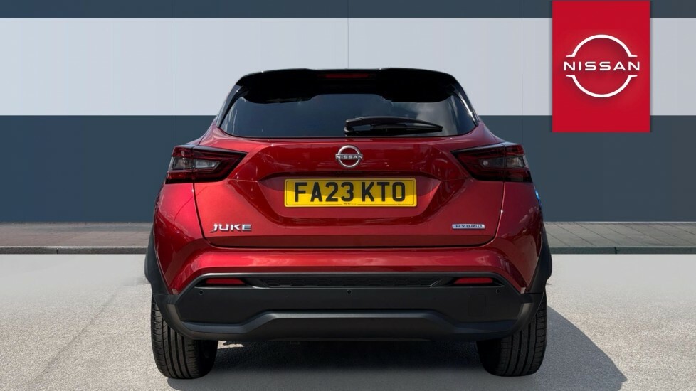 Nissan Juke Tekna Red #6