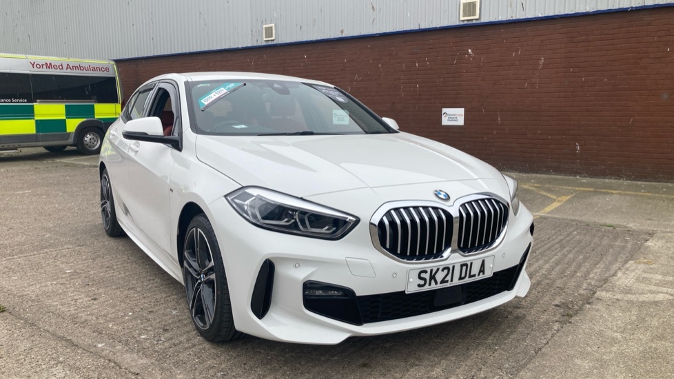BMW 1 Series M Sport SK21DLA White #4