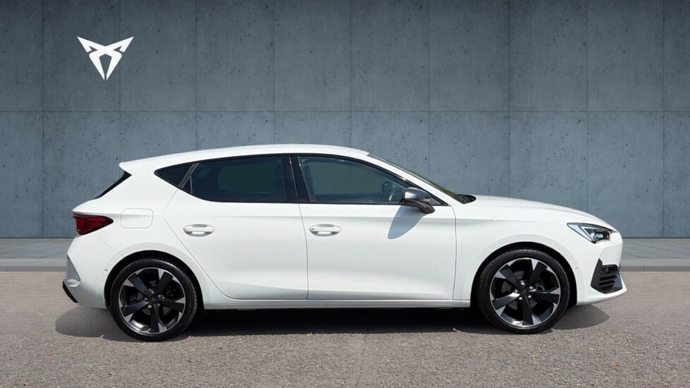 Cupra Leon V1 White #4