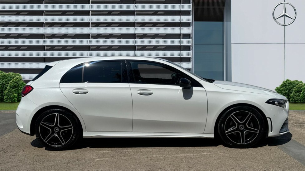Mercedes-Benz A Class Amg Line OU72XZV White #5