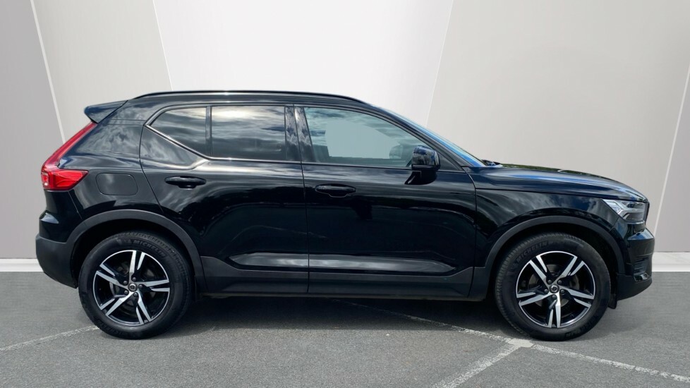 Volvo XC40 R Design WG71TWW Black #3