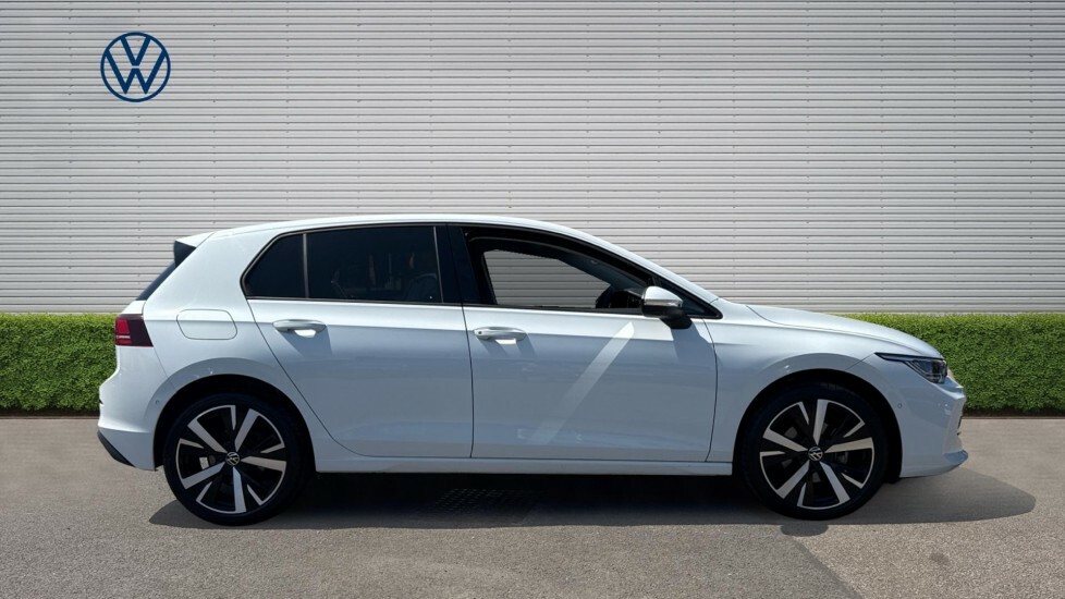 Volkswagen Golf Match White #3