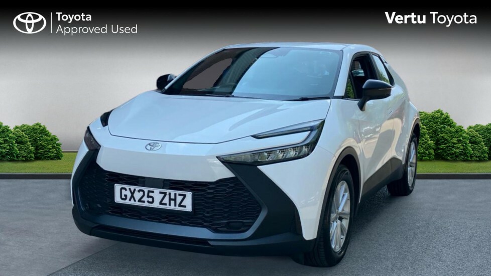 Toyota C-Hr Icon White #3