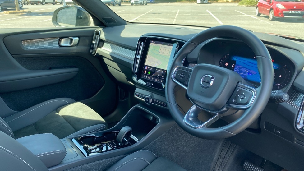 Volvo XC40 Plus BA24YMD Green #4