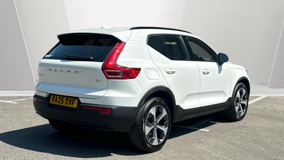 Volvo XC40 Plus RA25DVF White #2