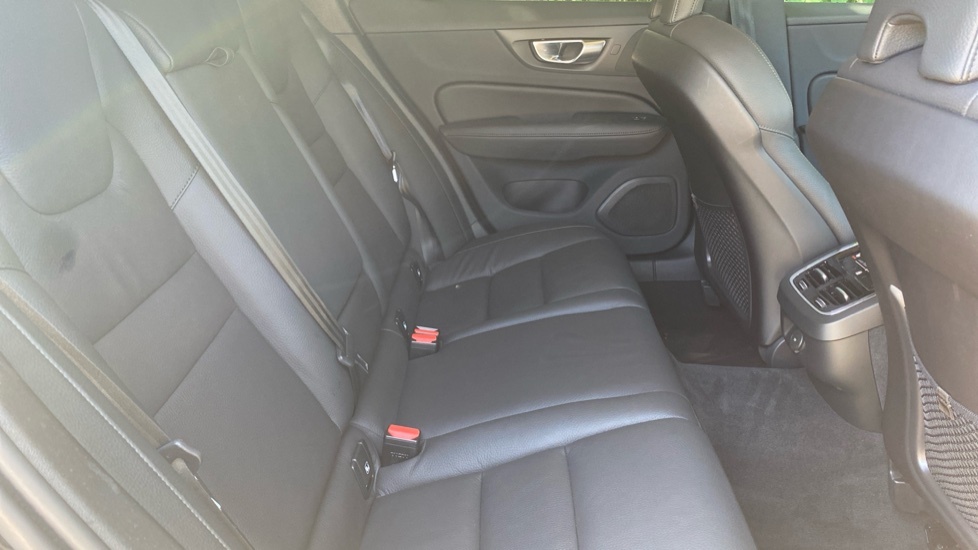 Volvo V60 Plus Black #6