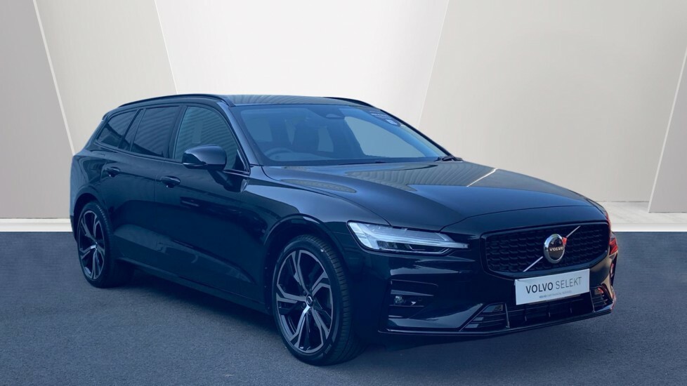 Volvo V60 Plus Black