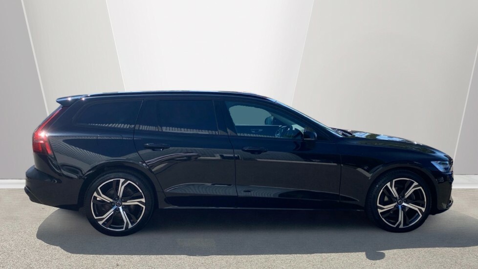 Volvo V60 Plus Black #3