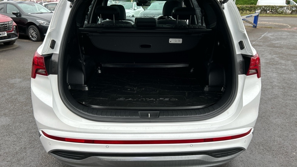 Hyundai Santa Fe 7St 1.6Tgdi Hbd Cligrphy Au 4Wd Silver #4