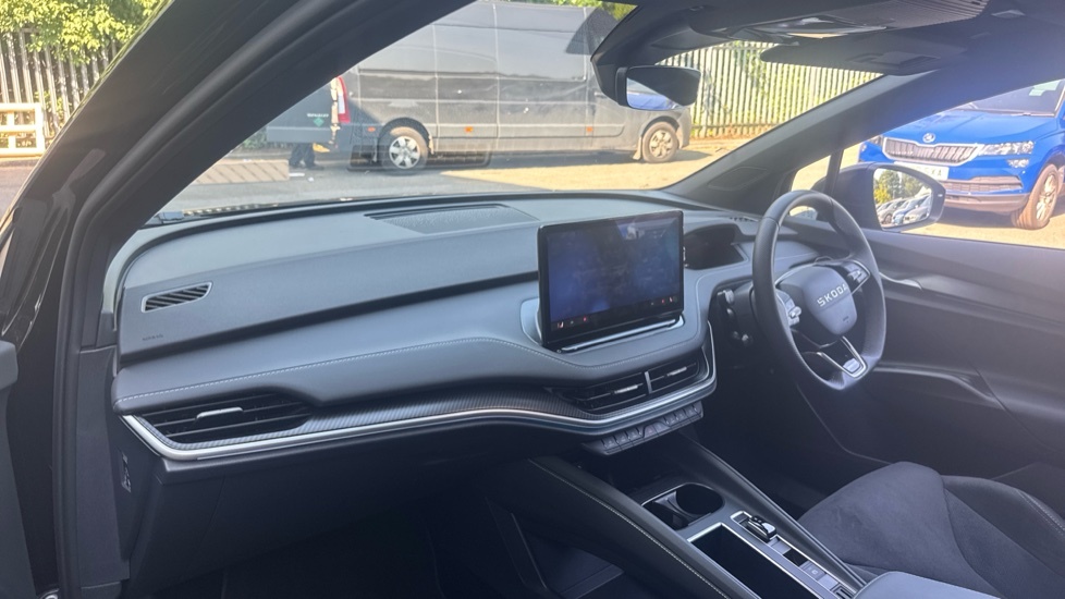 Skoda Elroq Sportline YP26DXJ Black #2
