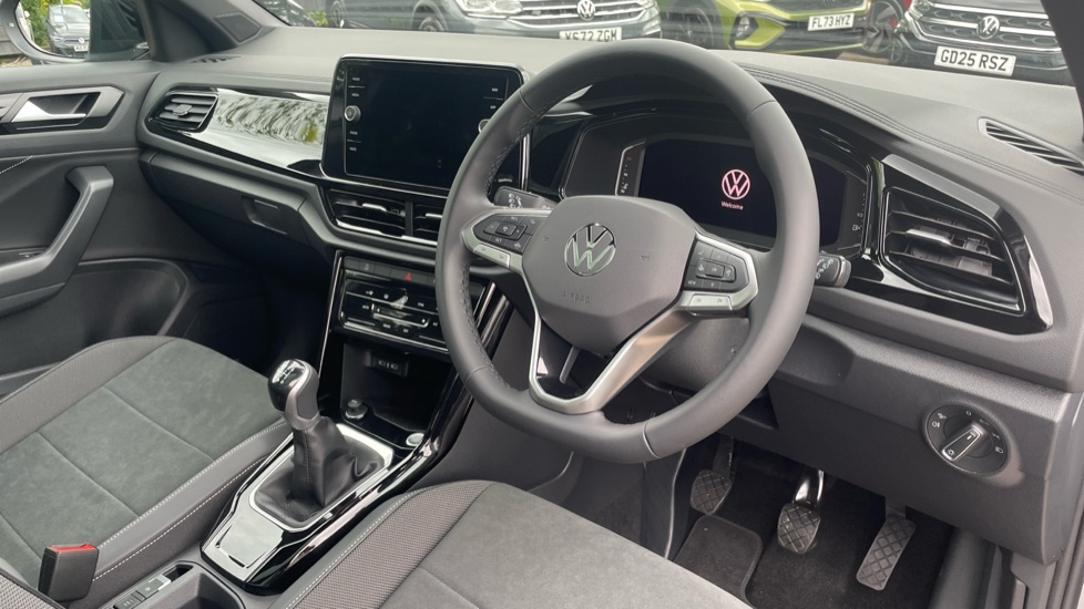 Volkswagen T-Roc Style Design VO26NZP Black #6