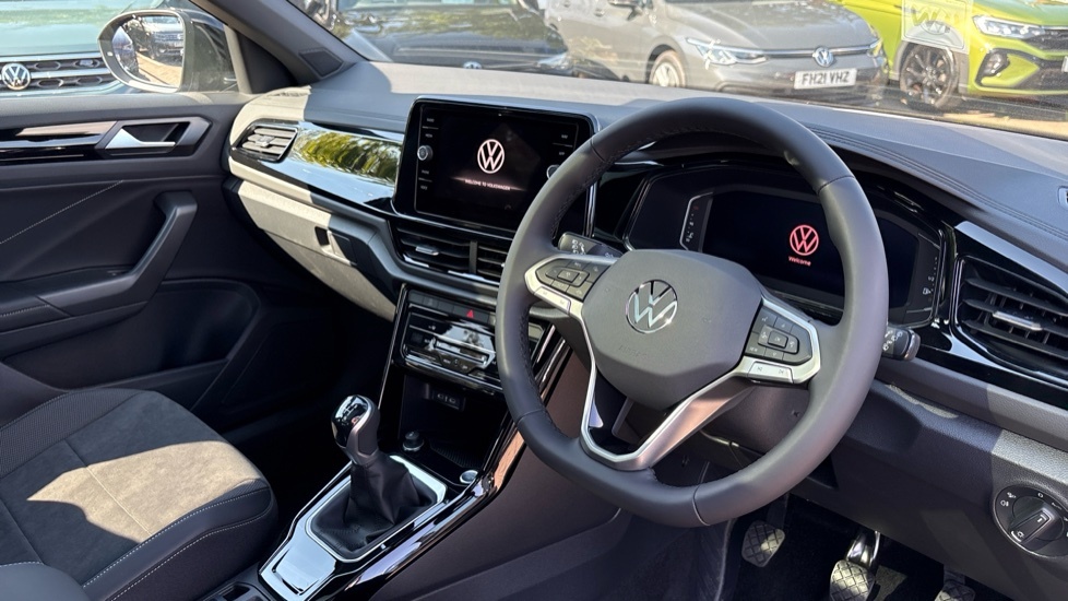 Volkswagen T-Roc Style Design FP26UGB Black #6