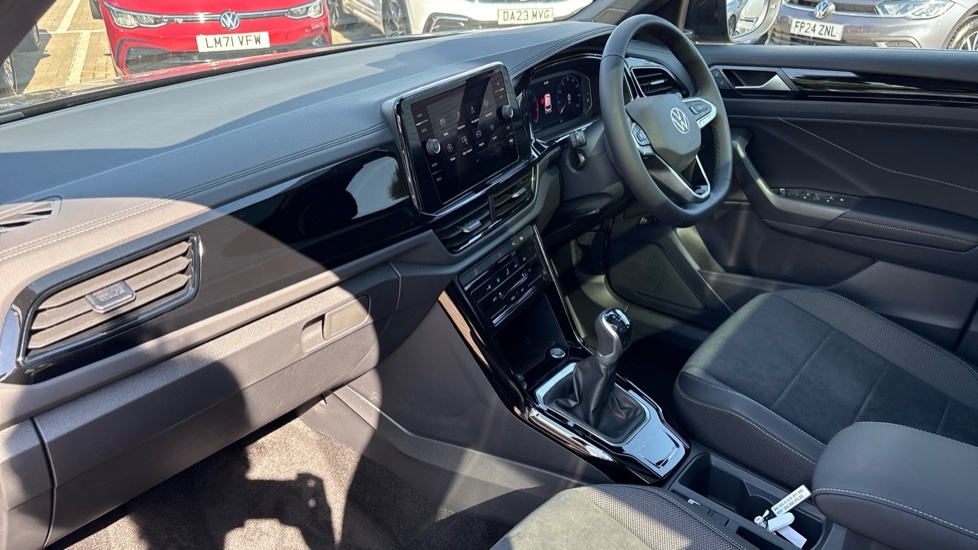 Volkswagen T-Roc Style Design FP26UGB Black #2