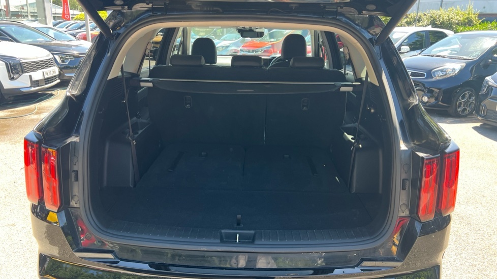 Kia Sorento Vision YP73WWJ Black #4