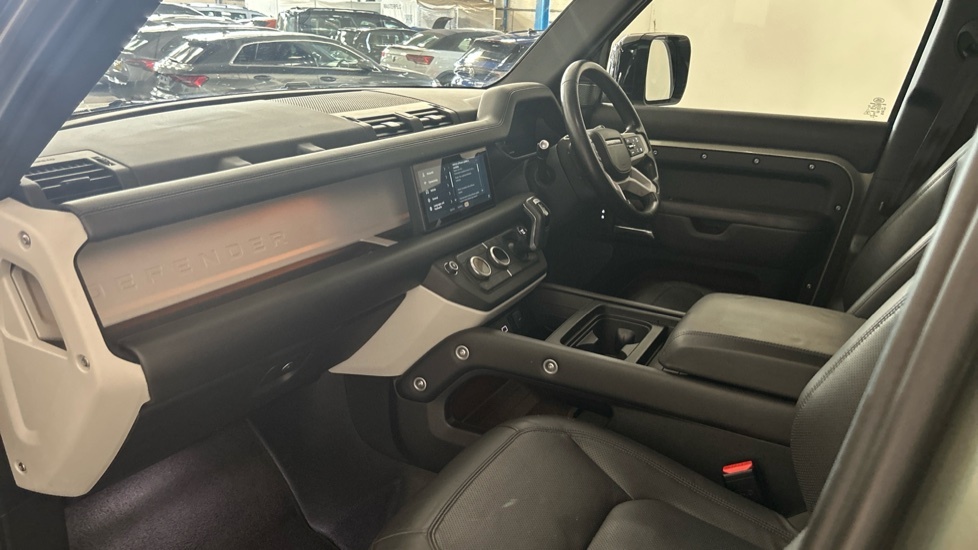 Land Rover Defender 110 Se Green #2
