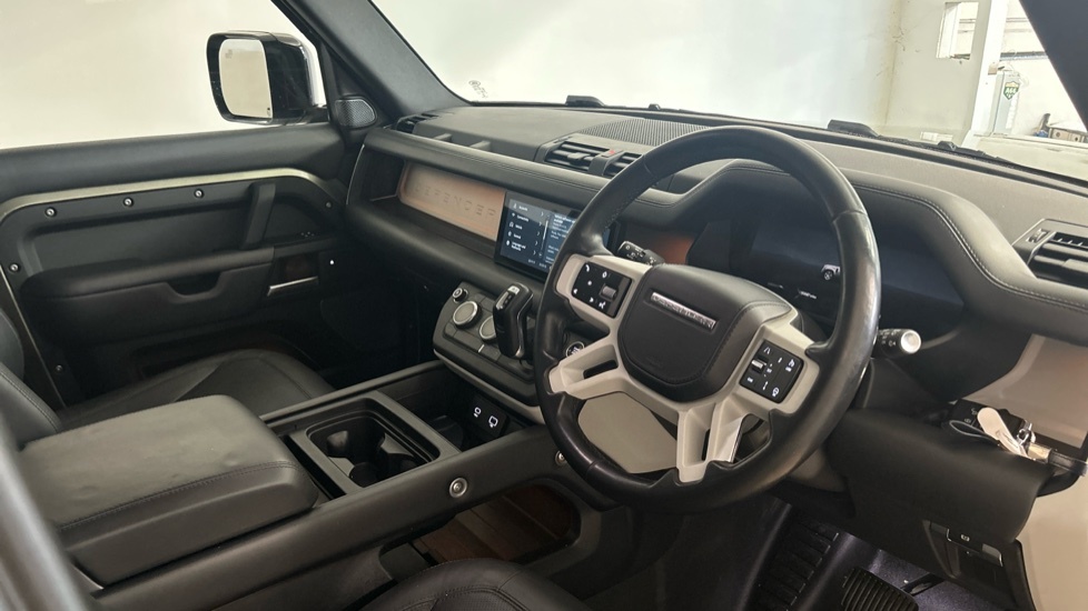 Land Rover Defender 110 Se Green #6