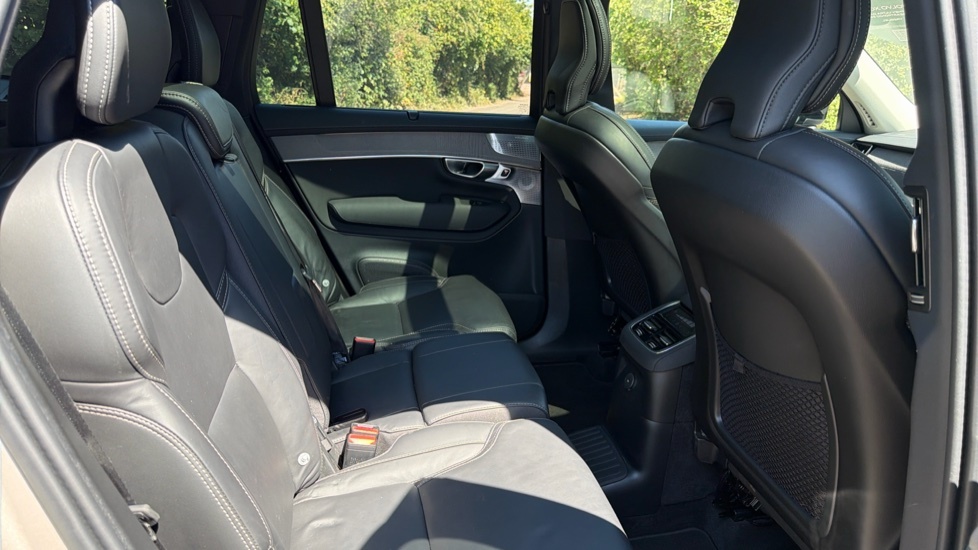 Volvo XC90 Ultra YR25UEL Gold #6