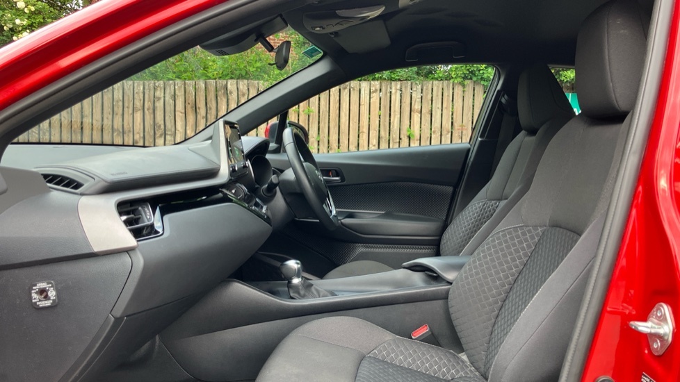 Toyota C-Hr Icon Red #5