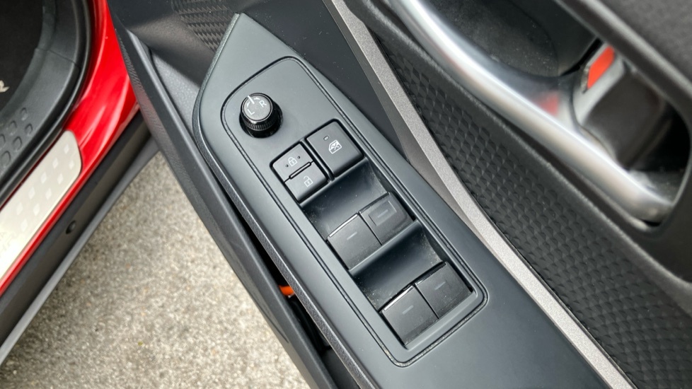 Toyota C-Hr 2.0 Hybrid Excel  #30