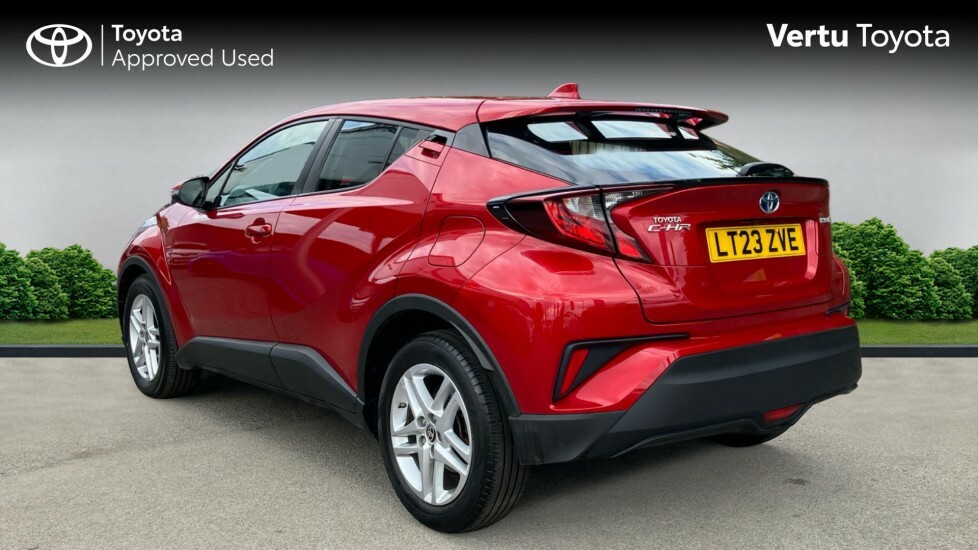 Toyota C-Hr Icon Red #4