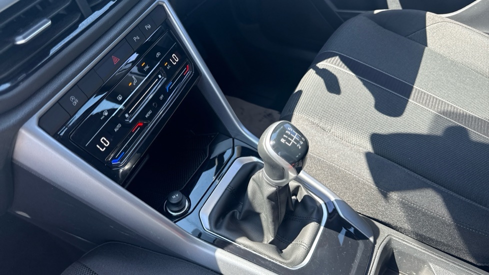 Volkswagen T-Roc 1.5 Tsi R-line Dsg  #13