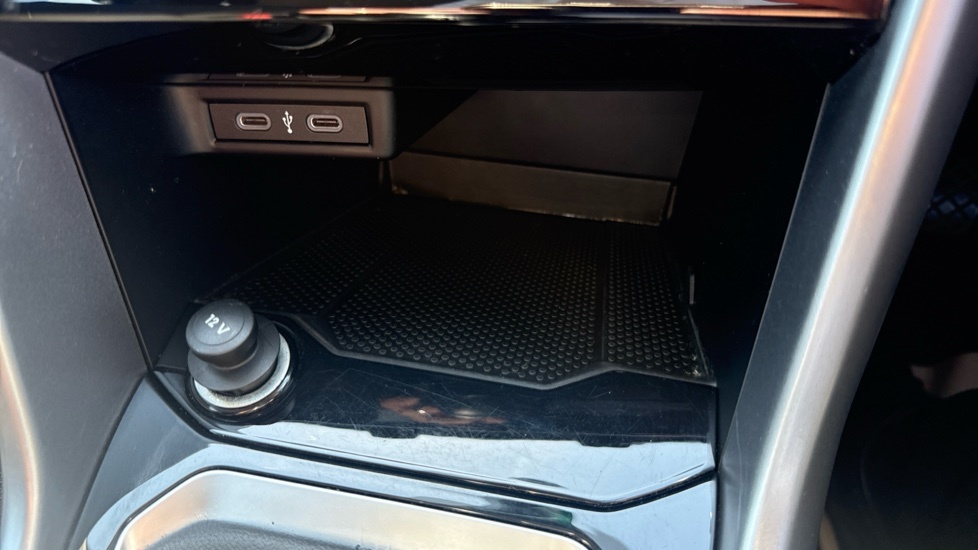 Volkswagen T-Roc 1.5 Tsi R-line Dsg  #29