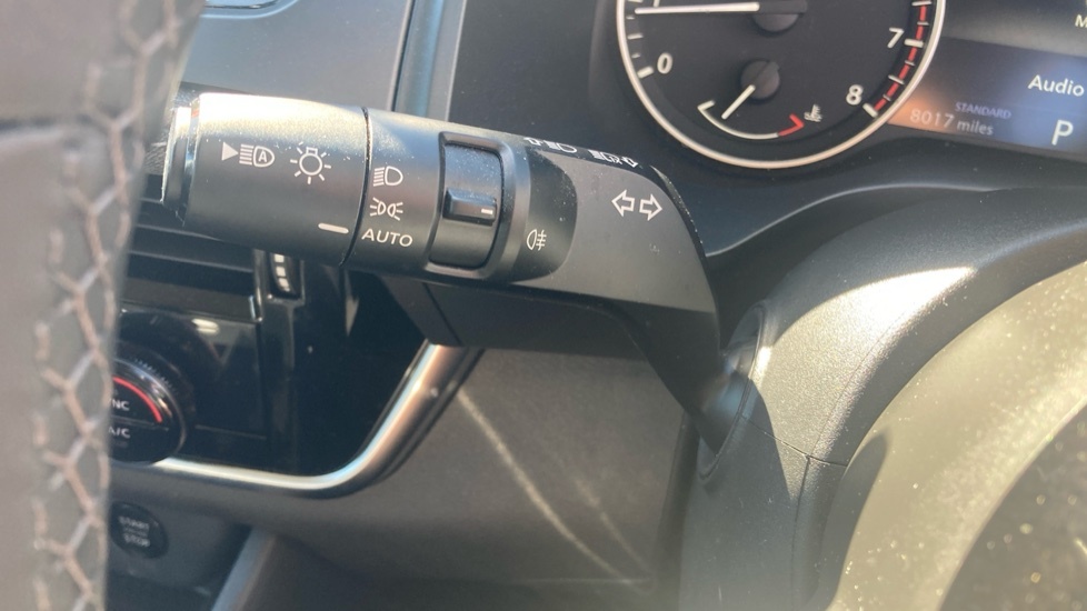 Nissan Qashqai N-connecta Black #24
