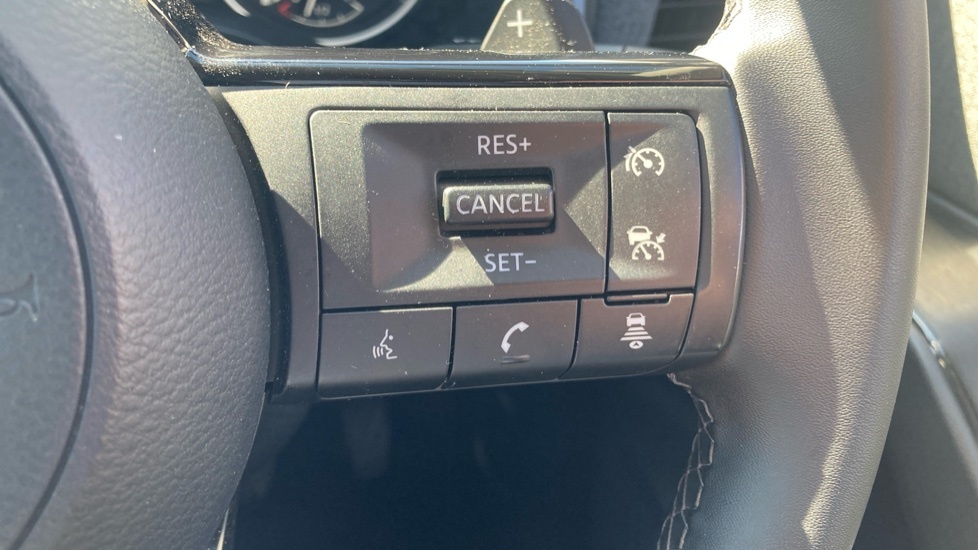 Nissan Qashqai N-connecta Black #21