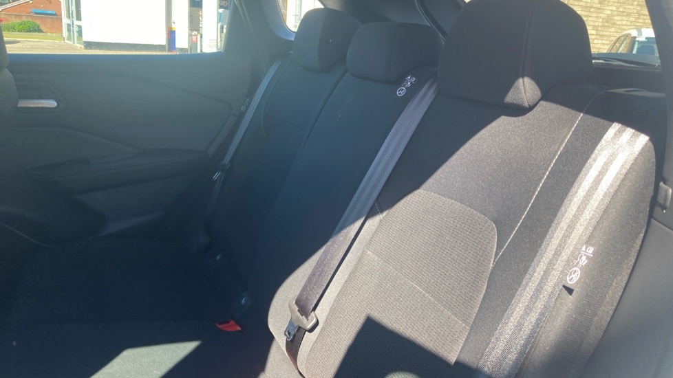 Nissan Qashqai N-connecta Black #16