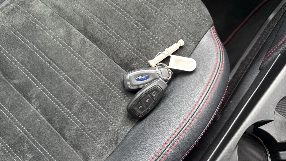 Ford Kuga 1.5T Ecoboost Vignale Suv Blue #40