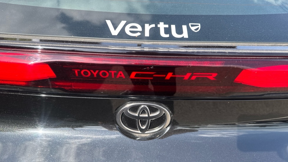Toyota C-Hr Premiere Edition  #38