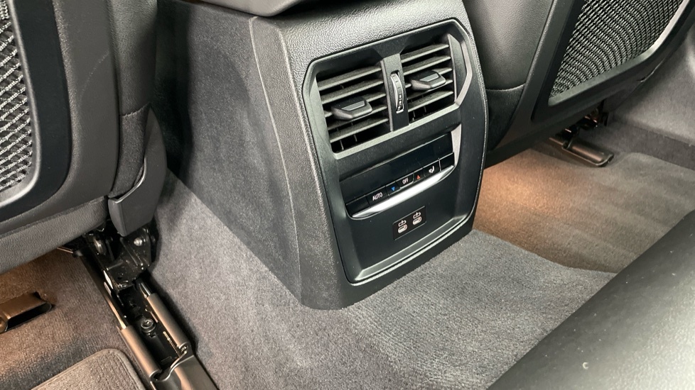 BMW i4 250Kw Edrive40 M Sport 83.9Kwh Blue #33