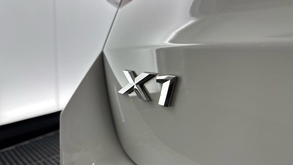 BMW X1 X1 Sdrive20i M Sport Blue #25