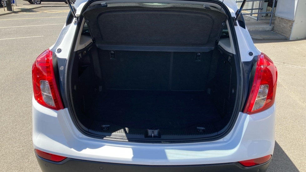 Vauxhall Mokka X Elite Nav MT18EBG White #4