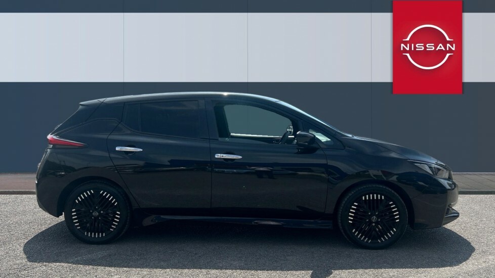 Nissan Leaf Tekna Black #5