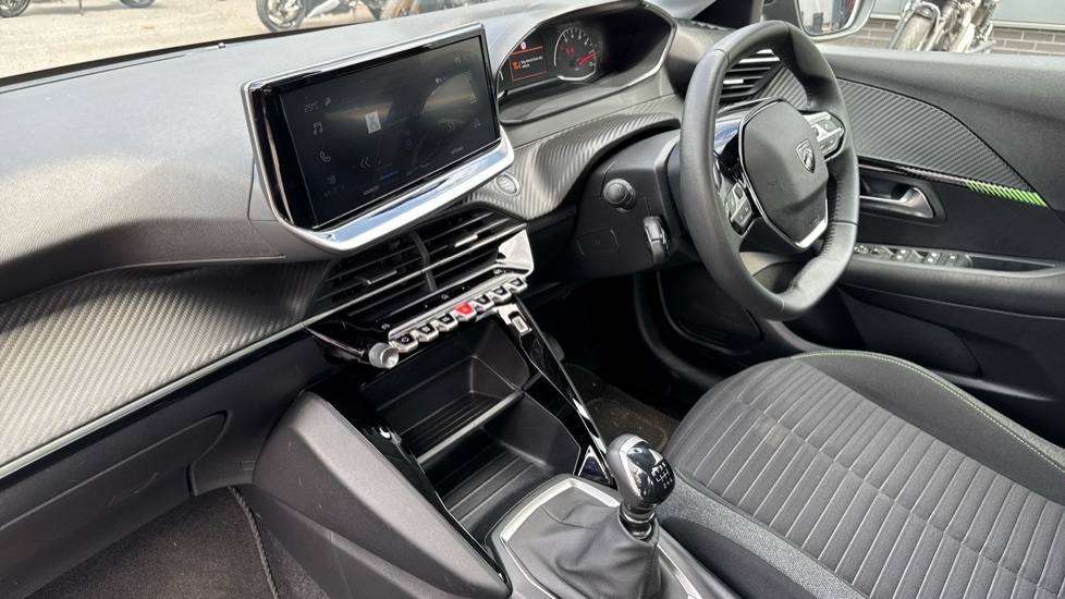 Peugeot 208 1.2 Hybrid Gt Hatchback Hybrid E-dsc6 E  #9