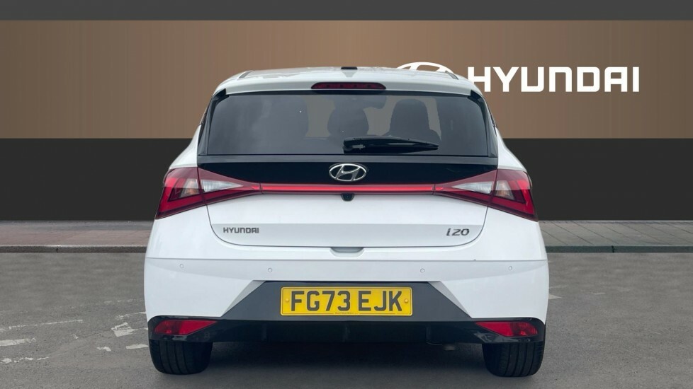 Hyundai I20 Premium White #6