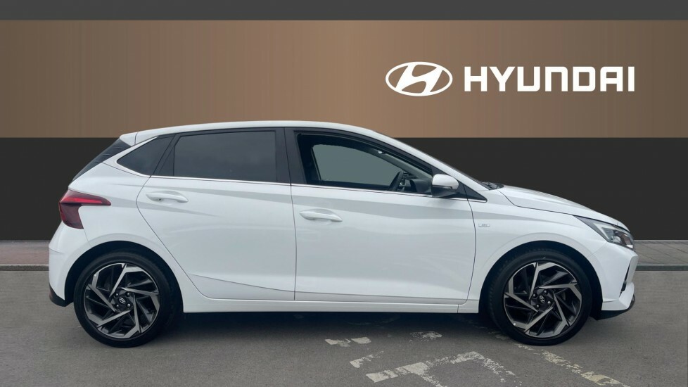 Hyundai I20 Premium White #5