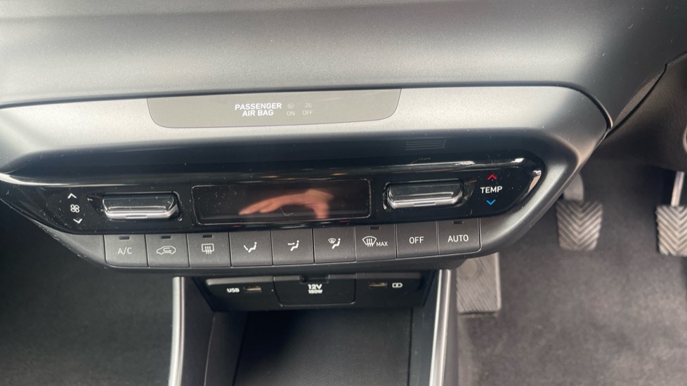 Hyundai I20 T-gdi Se Connect Mhev White #36
