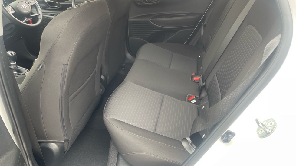 Hyundai I20 T-gdi Se Connect Mhev White #15