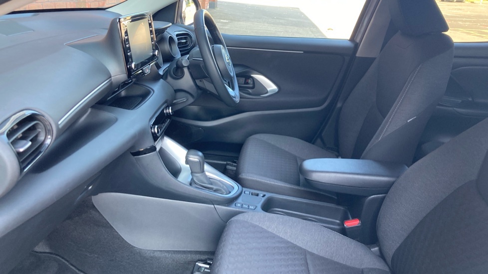 Toyota Yaris Design KS23GZC Silver #5