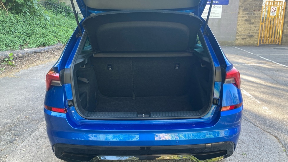 Skoda Kamiq Monte Carlo Blue #4
