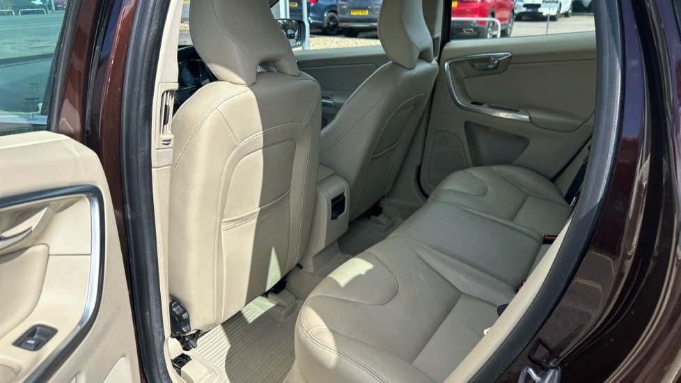 Volvo XC60 Xc60 D4 190 Se Lux Nav Awd Geartronic Blue #40