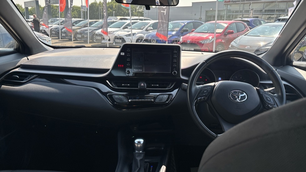 Toyota C-Hr Icon White #6