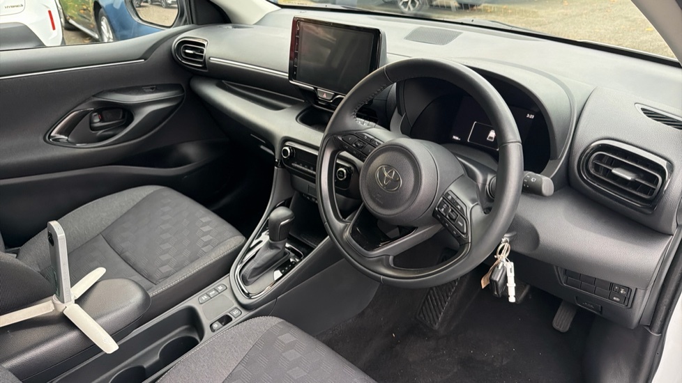 Toyota Yaris 1.5 Hybrid Excel Cvt Brown #25