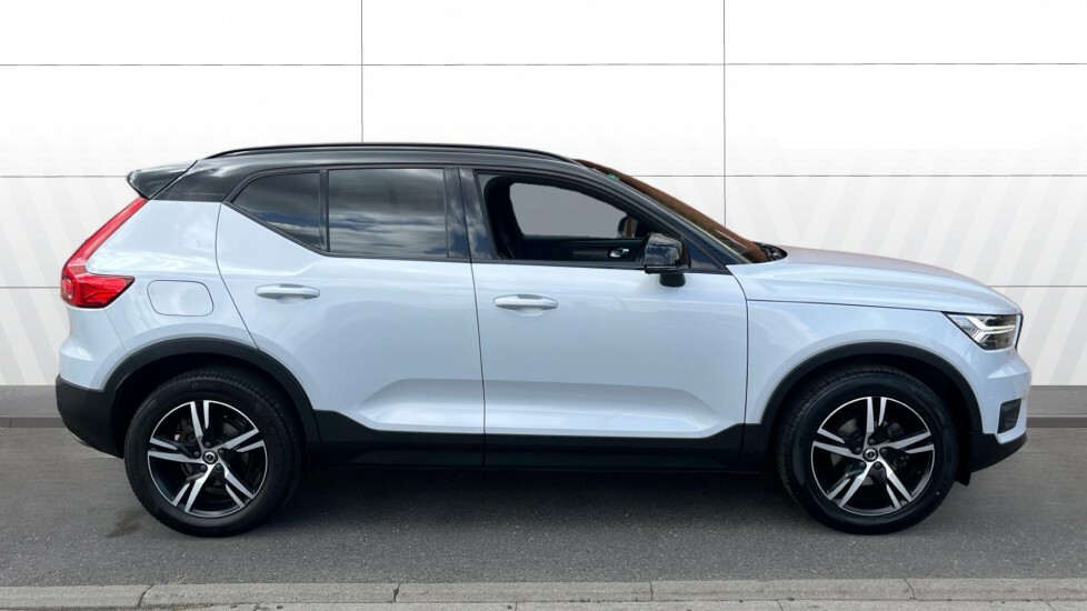 Volvo XC40 R Design Silver #5