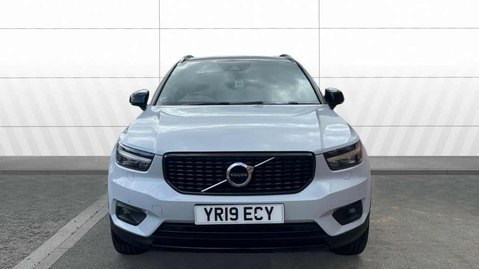 Volvo XC40 R Design Silver #3