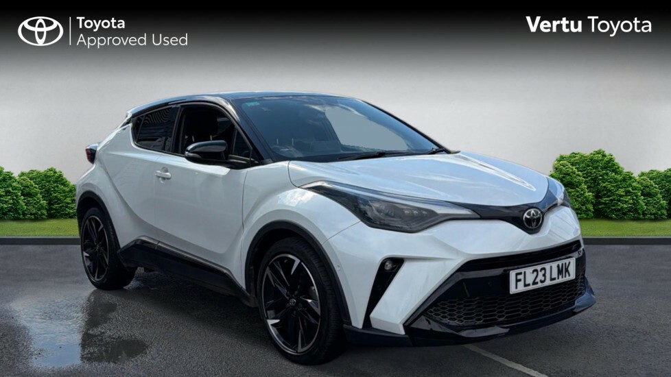 Toyota C-Hr Gr Sport FL23LMK White