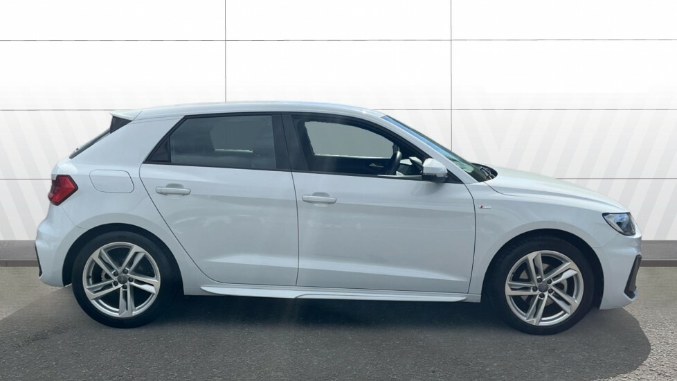Audi A1 S Line RE69ZYV White #5