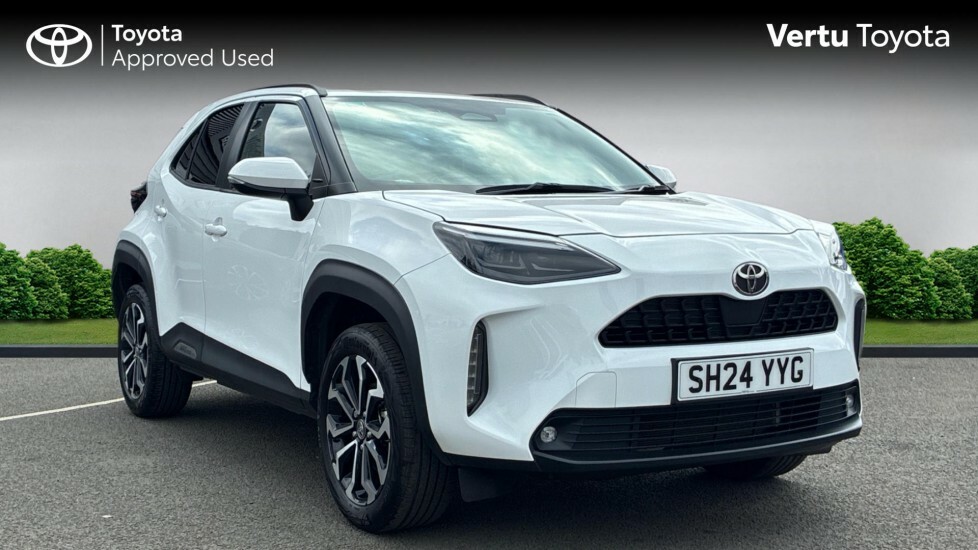 Toyota Yaris Cross Design White